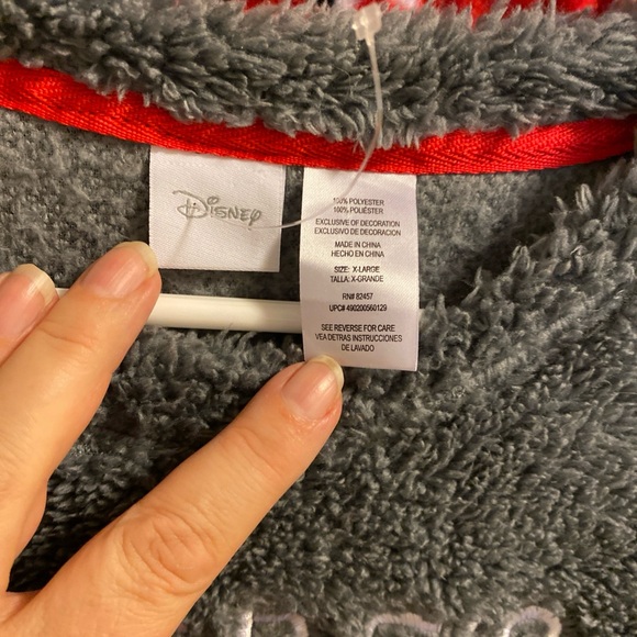 MINNIE MOUSE XL pajamas set fluffy Disney gray black red XL juniors NWOT pjs - Picture 3 of 10